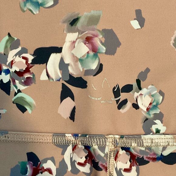 Beyond Yoga Olympus High Waisted Midi Leggings Impressionist Floral Blush Medium - Picture 3 of 8